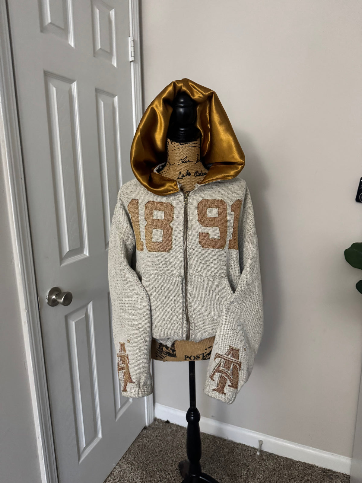 “1891” Woven Tapestry Jacket